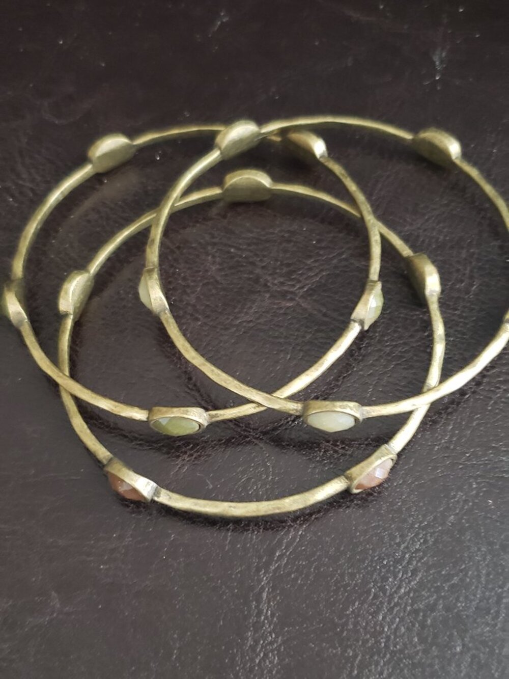 BANGLE BRACKETS